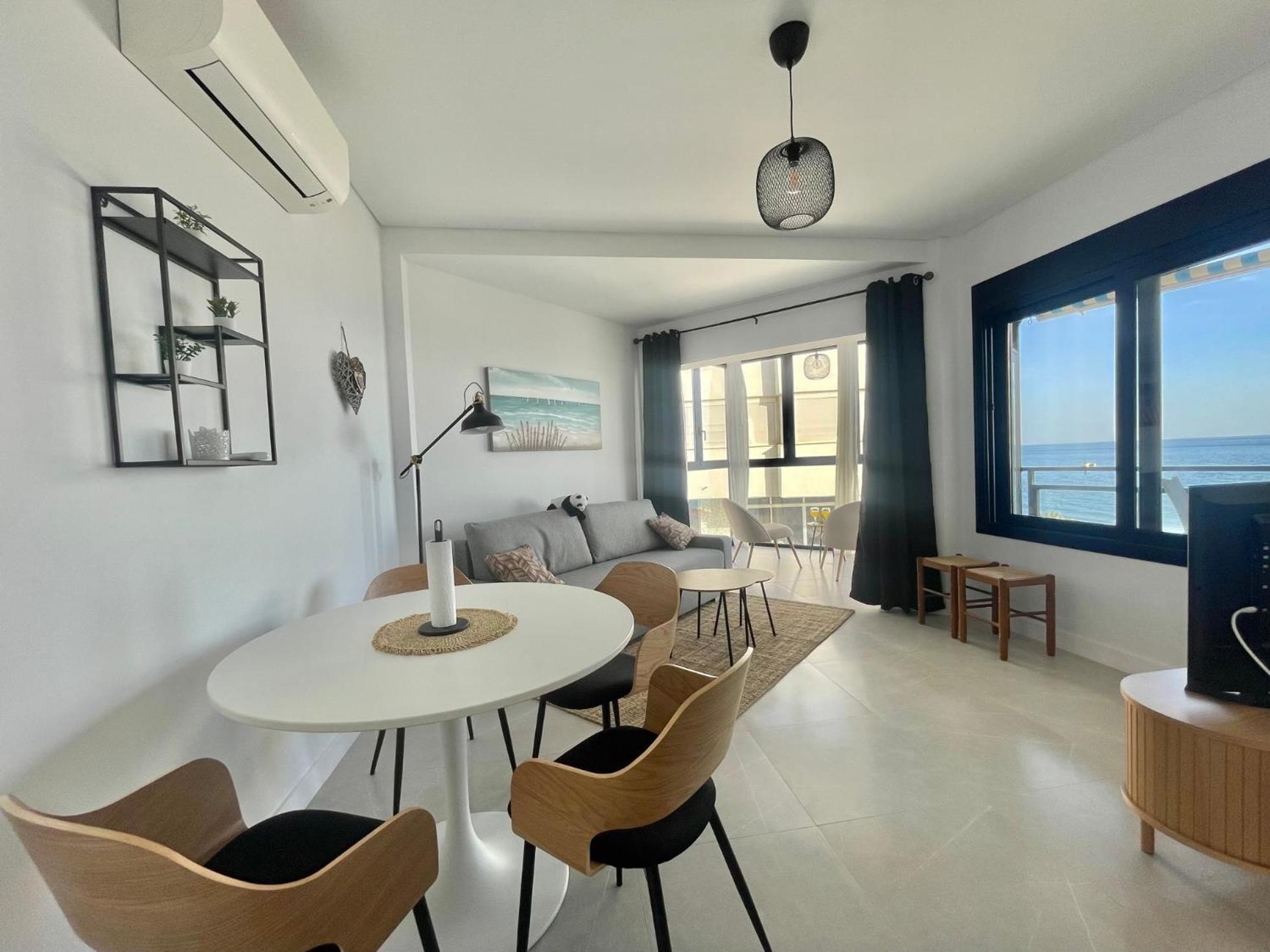 Apartamento En Primera Linea, Centro *